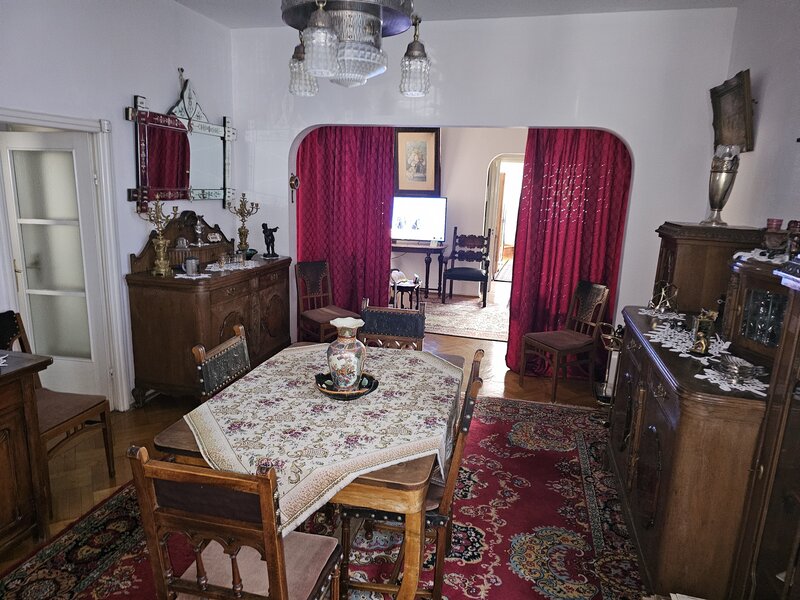 Ostasilor, Cismigiu, Bucuresti.